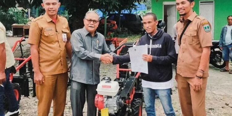 Muzli Perjuangkan Kelompok Tani Pasaman, Perjuangkan Infrastruktur Jalan